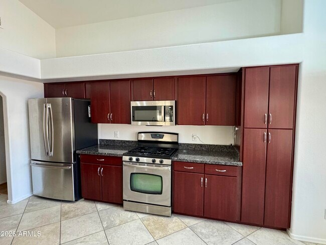 Building Photo - 6510 W Behrend Dr