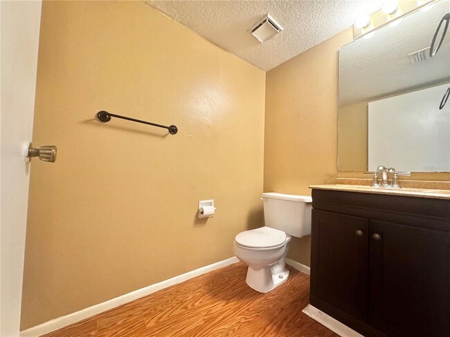 Building Photo - 305 Sterling Lake Dr