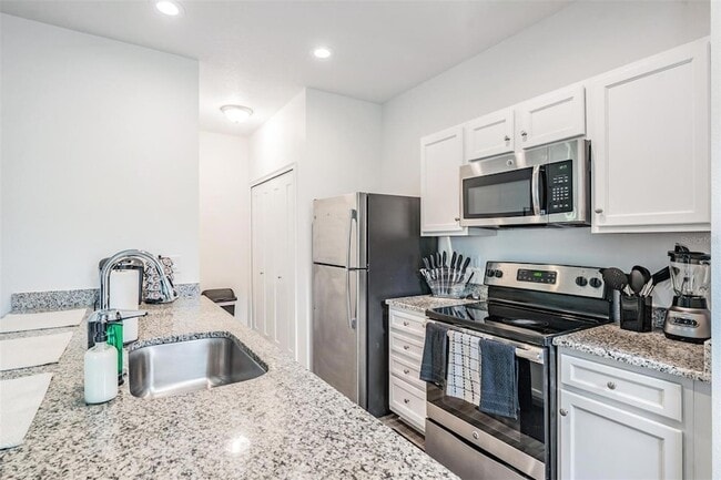 Building Photo - 2604 N Highland Ave