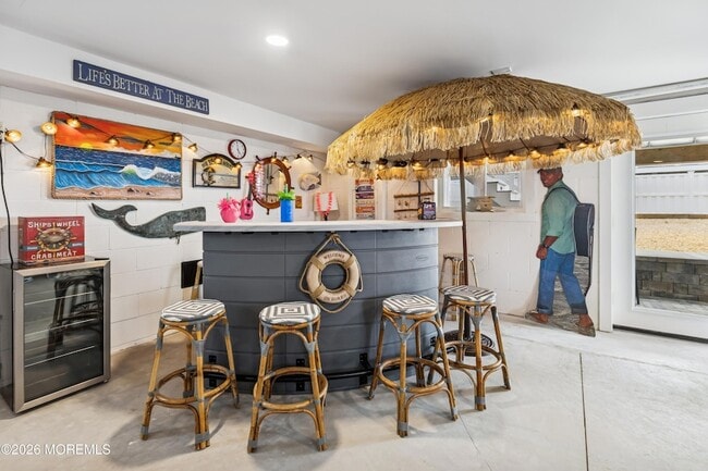 Building Photo - 124 2nd Ave