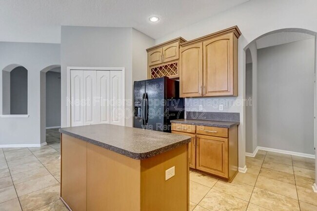 Building Photo - 6132 White Tip Rd