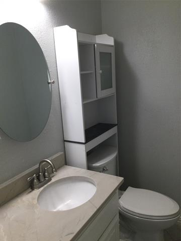 Building Photo - 1 Round Rock Ct