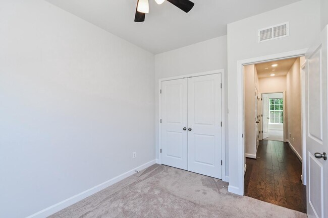 Building Photo - 4388 Fair Lakes Ct