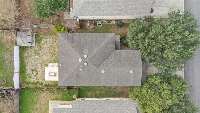 Building Photo - 5621 Abby Ann Ln