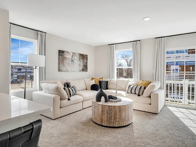 Building Photo - 367 Bridgeview Ct