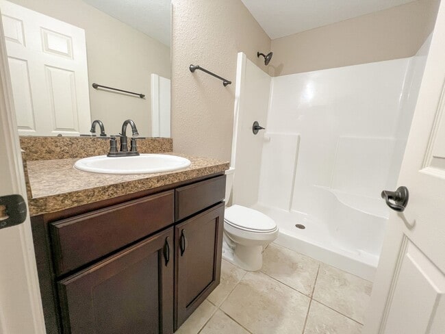 Building Photo - BEAUTIFUL 3 BD/2BA Home in Beautiful Ocala!!!