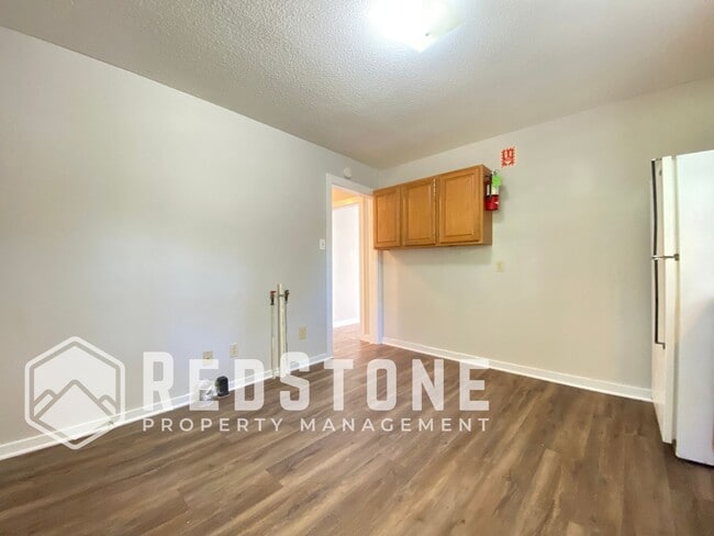 Building Photo - 148 Hunter Ave