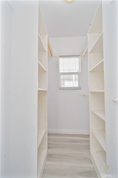 Building Photo - 204 Elm St