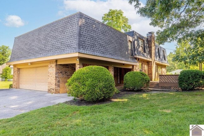 Building Photo - 51 Martin Cir