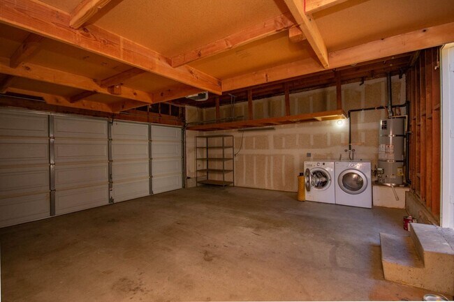 Building Photo - Wonderful 2BR Condo located in Las Playas ...