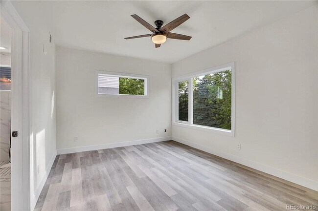 Building Photo - Luxury 2Bd/2Ba Corner Condo in Louisville