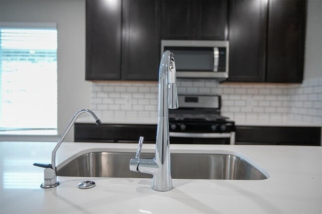 Building Photo - 7411 Victoria Brook Trace