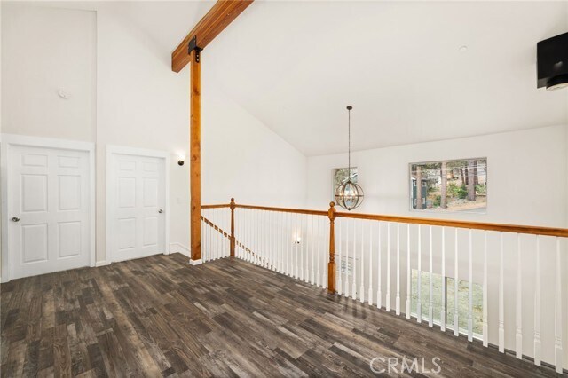 Building Photo - 2042 Buckthorn Rd