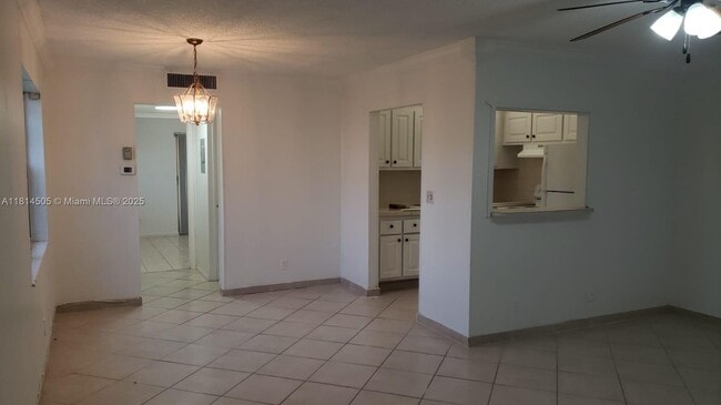 Primary Photo - 200 North Dr