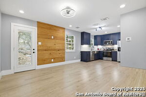 Building Photo - 1571 Lakeshore Dr