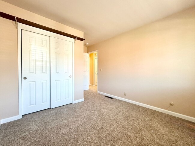 Building Photo - 1163 Grand Teton Dr