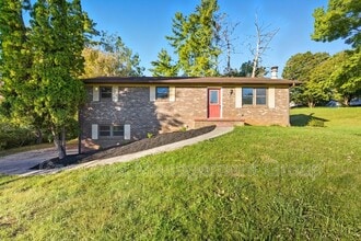 Building Photo - 7800 Temple Acres Dr