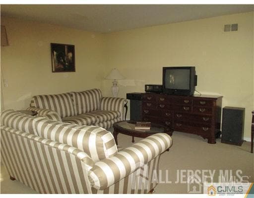 Building Photo - 1406 Woodbridge Commons Way