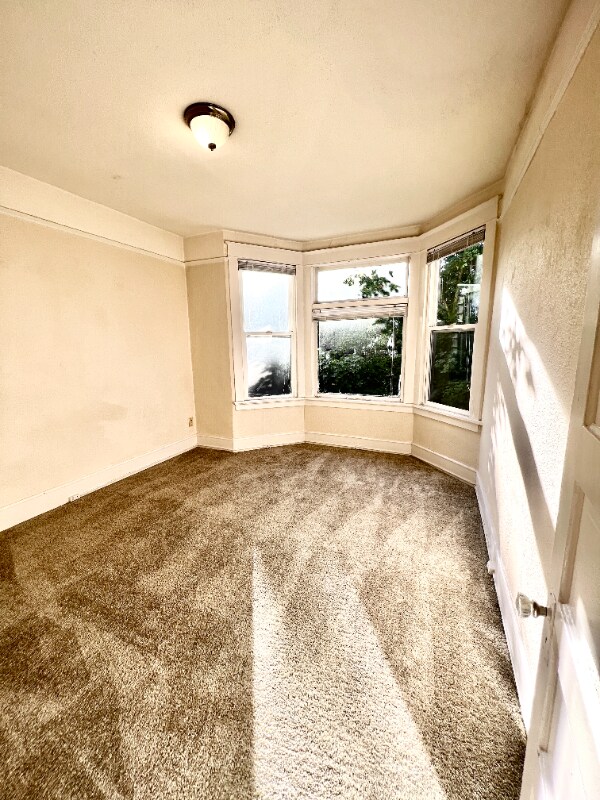 Building Photo - 816 S 8th St