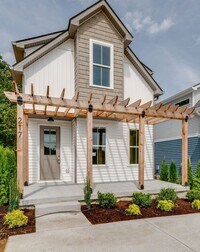 Building Photo - Beautiful Newer Build in Madison!