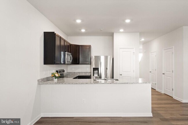 Building Photo - 138 Willett Holw St