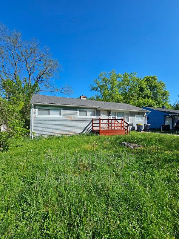 Primary Photo - 11410 Palmer Ave