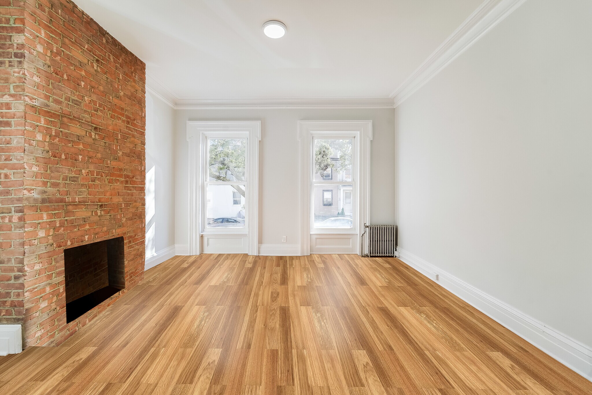 Building Photo - 266 3rd St