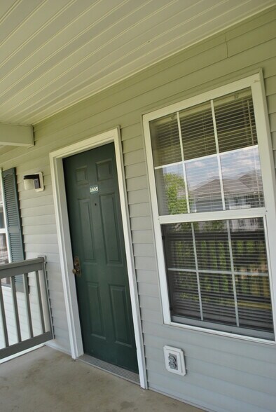 Building Photo - 15 S Shafer St