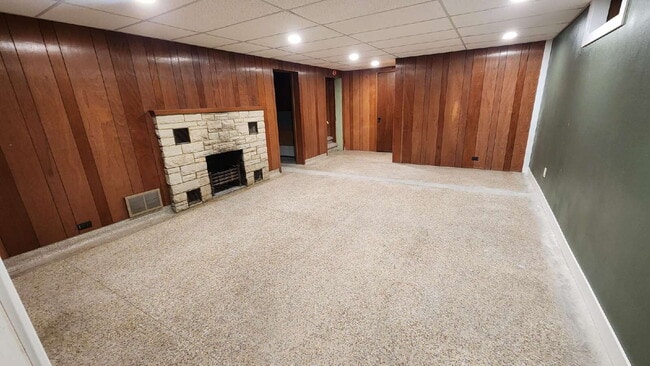 Building Photo - Spacious 4-Bedroom Home with Bonus Room, 3-Season Porch & Private Backyard