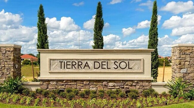 Building Photo - 4725 Vellacito Way