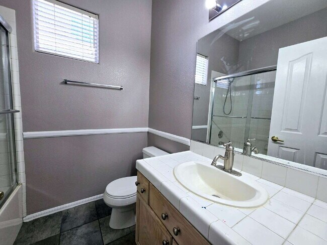 Building Photo - "Spacious 3-Bed Oasis with 2.5 Baths on Funston Way, Las Vegas - 2,264 Sq. Ft. of Comfort!"