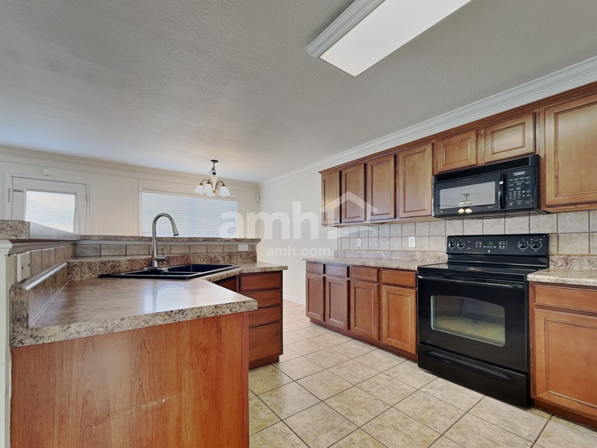 Building Photo - 3342 Hunt Crest Rd