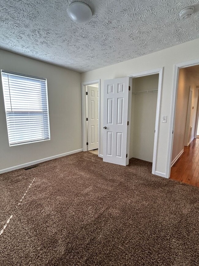 Building Photo - 2128 Fir St