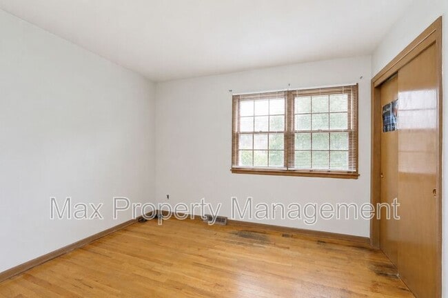 Building Photo - 4413 63rd St