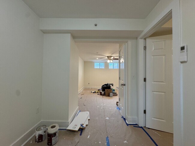 Building Photo - 169 Olive St