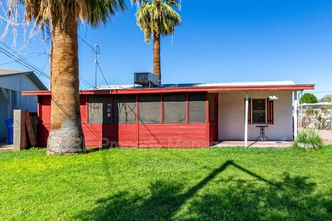 Primary Photo - 912 E Montebello Ave