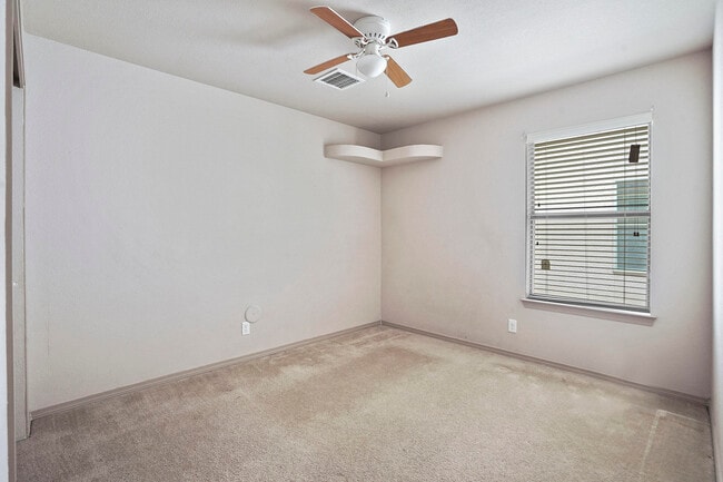 Building Photo - 12858 Hueco Hill Dr