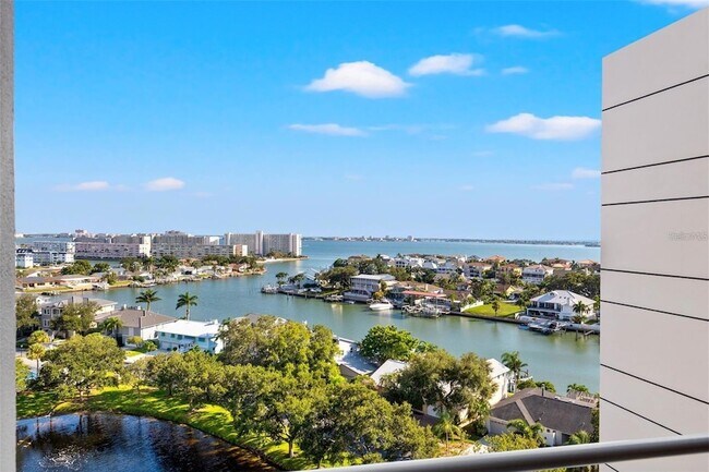 Building Photo - 5950 Pelican Bay Plaza S