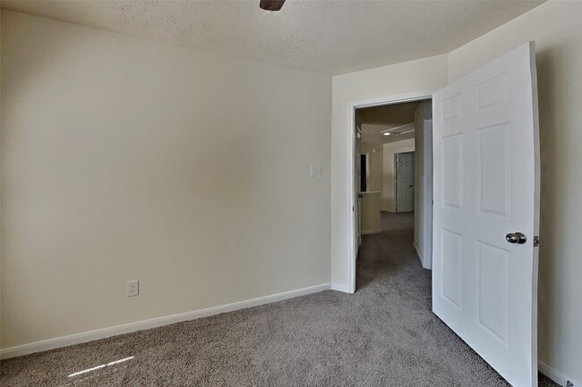 Building Photo - 3746 Havenmoor Pl
