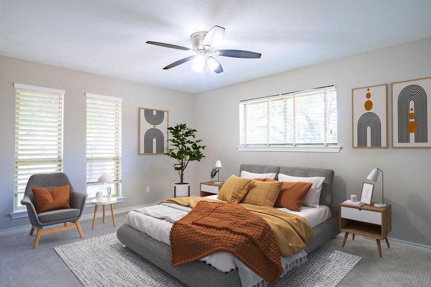 Building Photo - Gorgeous Prestonwood home with in-ground pool & large yard