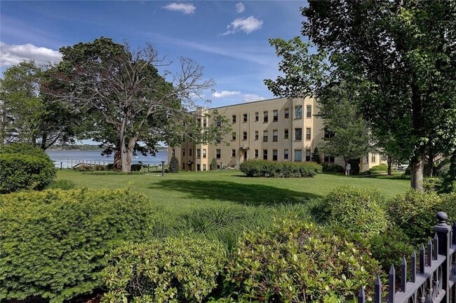 Building Photo - 1180 Narragansett Blvd