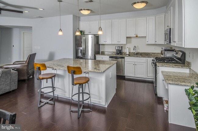 Building Photo - 2330 NJ-33