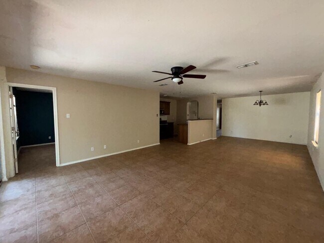Building Photo - 17414 College Port Dr