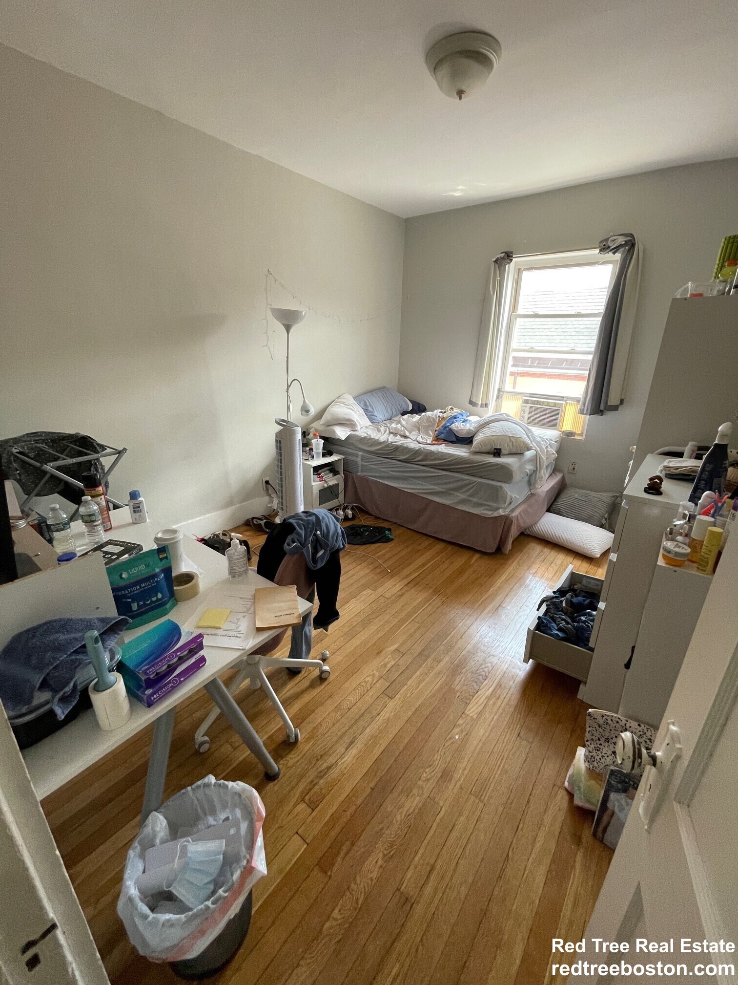 Apt 22 - 39 Hemenway St