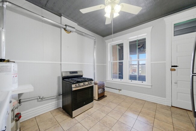 Building Photo - 1838 S Ashland Ave