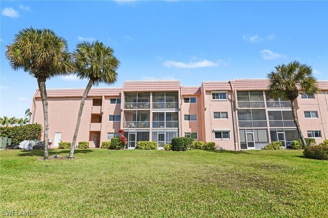 Building Photo - 200 Forest Lakes Blvd