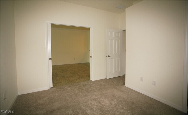 Building Photo - 4155 Bisque Ln