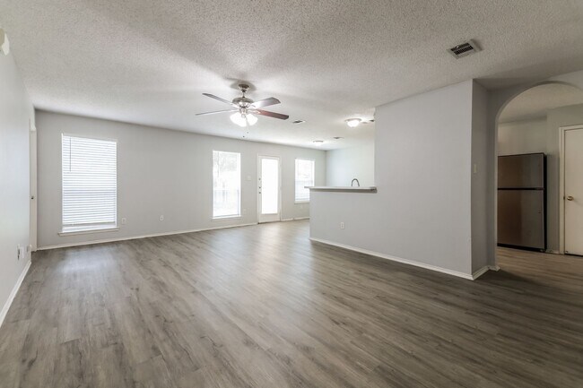 Building Photo - 3 BR/2BA | Newly Renovated Single Family Home | 1-Car Covered Parking | Gated backyard!