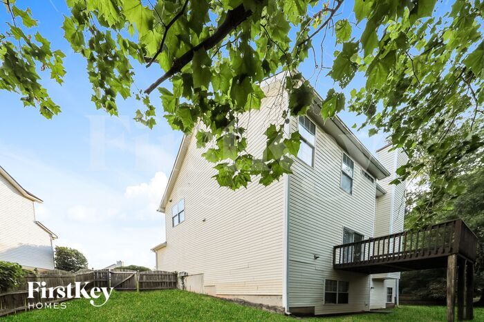 Building Photo - 7910 W Shore Cir