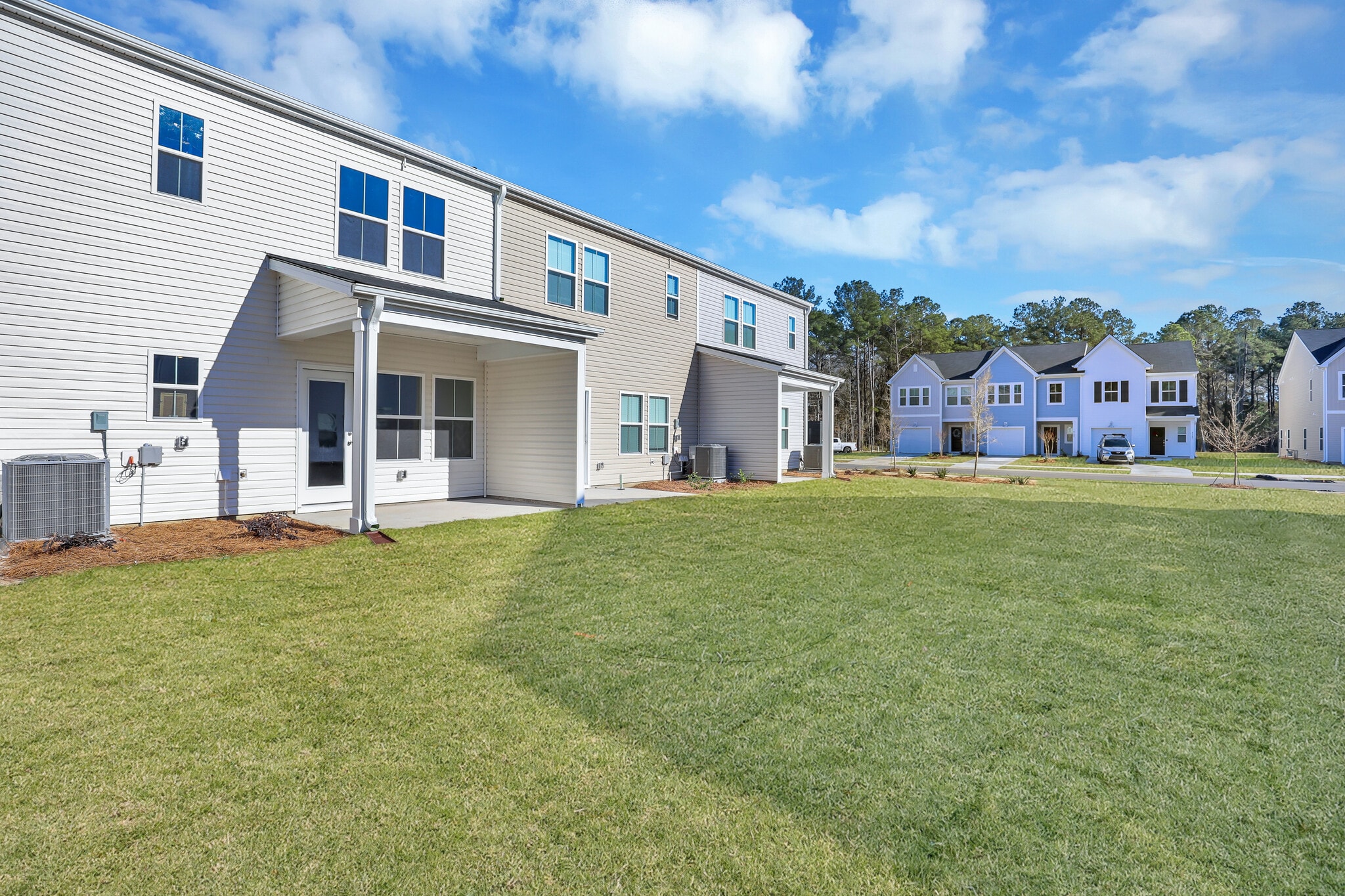 Building Photo - 8049 Reagan Way